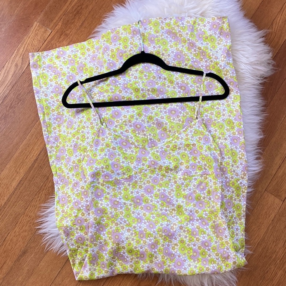 NWOT Zara Mod Floral Cut-Out Back Slip Dress